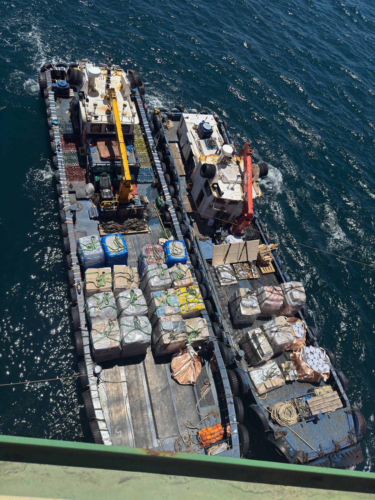 Large-volume barge operation