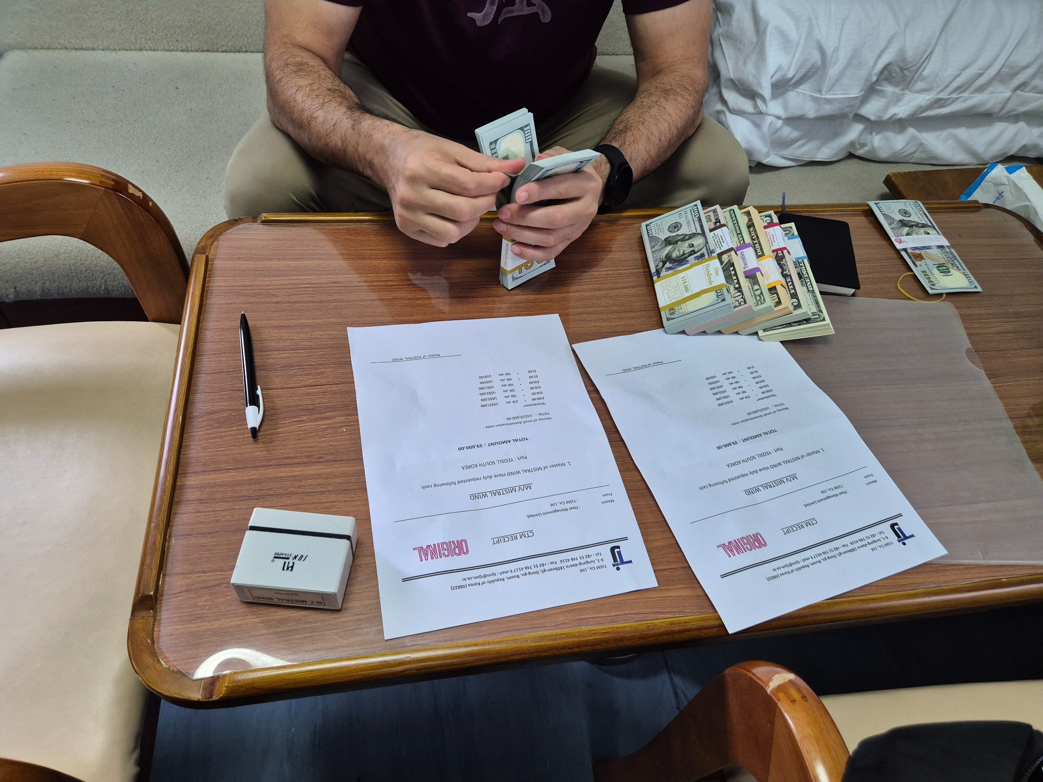 Secure cash-to-master handover